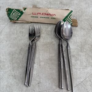 WINTHROP W.M. Dalton Stainless Japan Silverware / Flatware Brand New Set Of 8